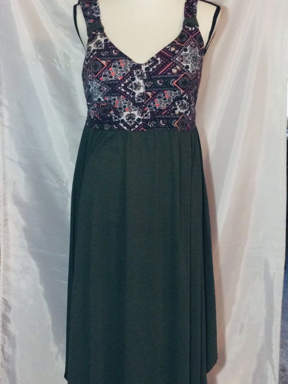 Kristen Nicole Sleeveless Olive Maxi Dress Bohemian-Style Bodice Size M